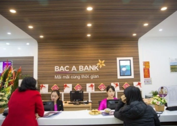 bac-a-bank-co-lam-viec-thu-7-khong